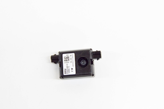 Amplificator de antena BMW 3 F30, F80 2015 OEM: 28255372,9231466 17610897