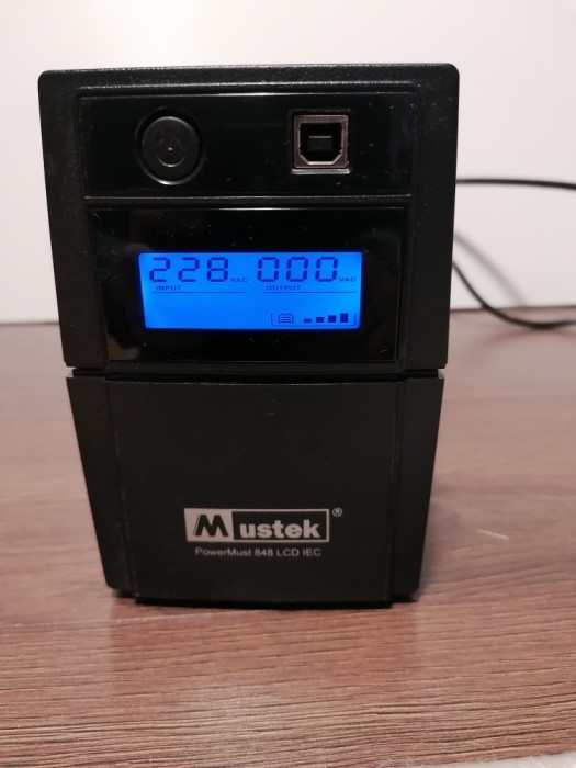 UPS Mustek PowerMust 848 LCD