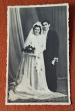 fotografie veche anii 1930 - foto Fischer, nunta, mire si mireasa, familie romaneasca