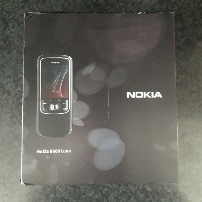 Nokia 8600 Luna Full Box