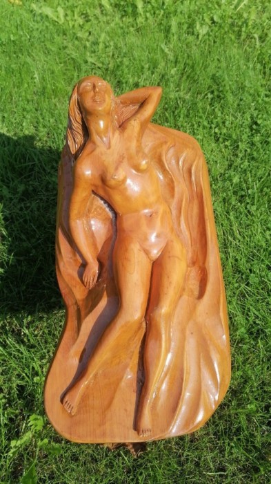 sculptura lemn , basorelief