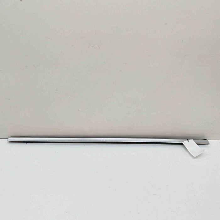 Chedar geam ușă st&acirc;nga spate INFINITI Q30 2019 OEM: 82821-5DA1A