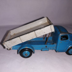 bnk jc Dinky 30m Dodge Rear Tipping Wagon