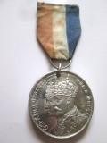 Cumpara ieftin Rara! Medalie Marea Britanie 1911:&Icirc;ncoronarea regelui George V și a reginei Mary cu panglica originala acordata de primarul orasului Preston,d.=38 mm