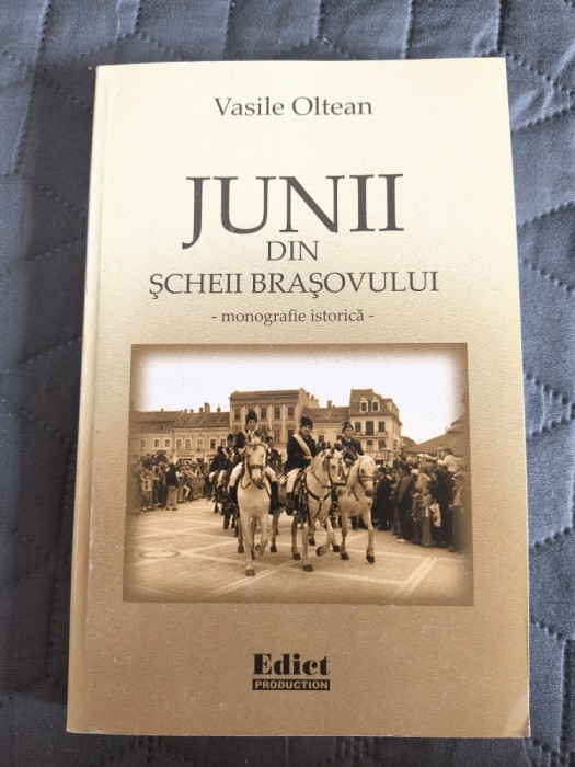 Junii din Scheii Brasovului - Vasile Oltean, autograf / R2P1F