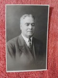 Fotografie tip carte postala, barbat perioada interbelica