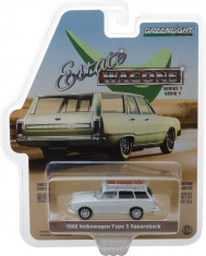 1968 Volkswagen Type 3 Squareback - Lotus White with Roof Rack Solid Pack - Estate Wagons Series 1 1:64 foto