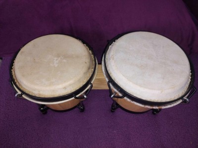 Instrument Muzical,SET BONGO-Piele de animal-lemn-cadru metalic,diametr 20/17 cm foto