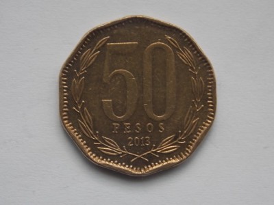 50 PESOS 2013 CHILE foto