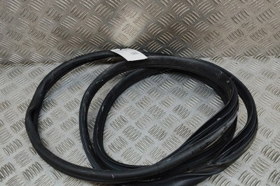 Garnitura ușă dreapta față KIA EV6 CV 2022 OEM: 82120-CV000 | 25840458 foto
