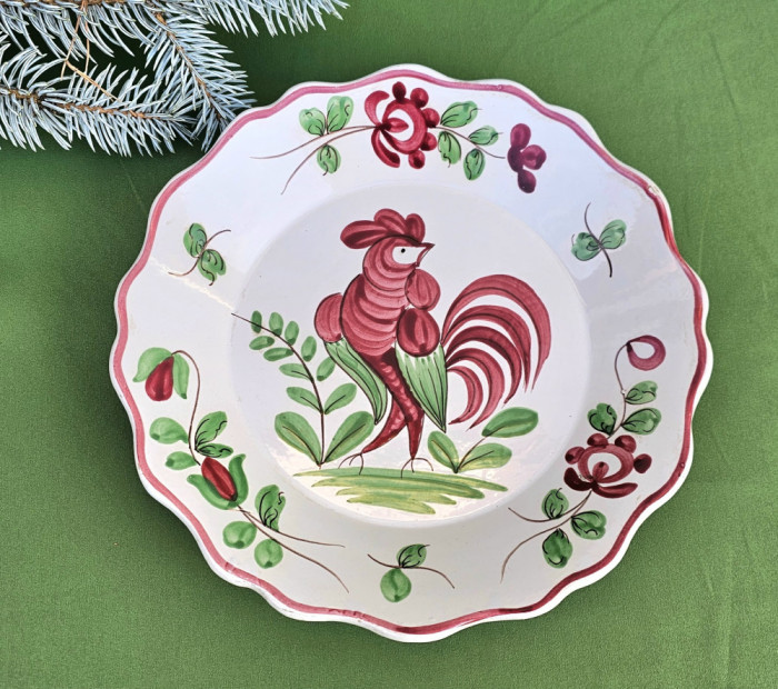 FARFURIE DECORATIVA PUTIN ADANCA DIN MAJOLICA, DECORATA MANUAL