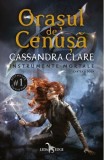 Orasul de Cenusa (seria Instrumente Mortale, vol. 2), Corint