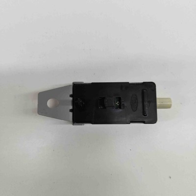 Amplificator de antena FORD PUMA J2K, CF7 2020 OEM: LCPT-18C847-CC foto