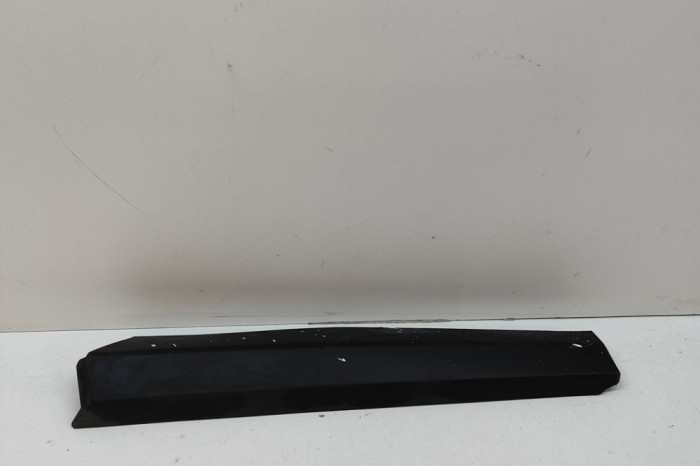 Bandou inferior ușă st&acirc;nga spate CITRO&Euml;N DS7 Crossback 2023 OEM: 9815710277 | 27959364
