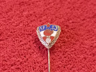Insigna (model vechi) fotbal - Federatia de Fotbal din IUGOSLAVIA foto