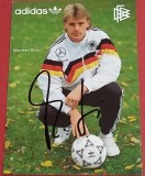 Foto-carte postala-fotbal cu semnatura originala - jucatorul MANFRED BINZ (GERMANIA)