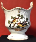 Frapiera din portean Vincennes Sevres decor pictat cu pasari Rothschild si insecte - sfarsit de secol XVIII