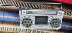 RADIOCASETOFON SIEMENS RM-761 FUNCTIONEAZA SI RADIO SI CASETOFONUL .