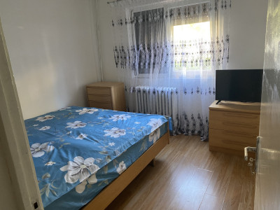 Inchiriez apartament 3 camere Craiova foto