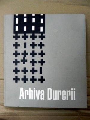 ARHIVA DURERII , 2000 foto