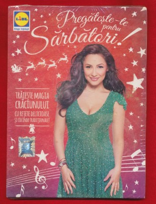 &amp;quot;Pregateste-te pentru sarbatori!&amp;quot; Traieste Magia Craciunului - CD si Carticica de bucate - SIGILAT foto