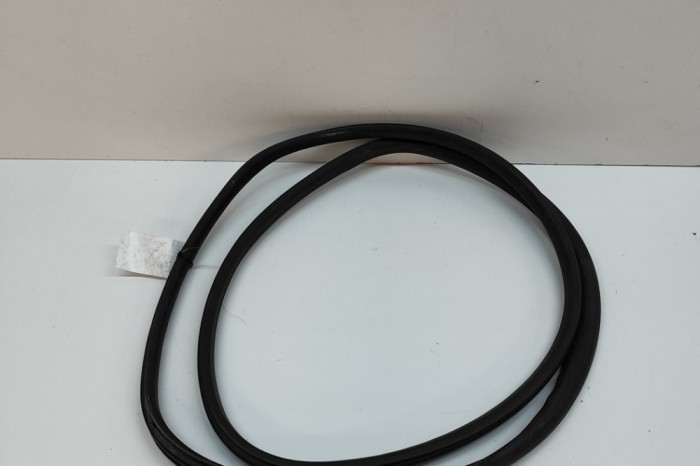 Garnitura ușă dreapta spate VW AMAROK 2H_, S1B 2016 OEM: 2H7839911J | 28605402