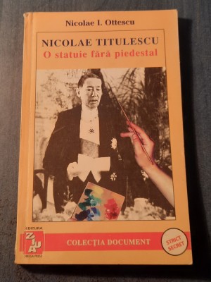 Nicolae Titulescu o statuie fara piedestal Nicolae I. Ottescu foto