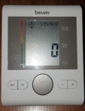Tensiometru de brat BEURER BM-28, functional (fara manseta si capac baterii)