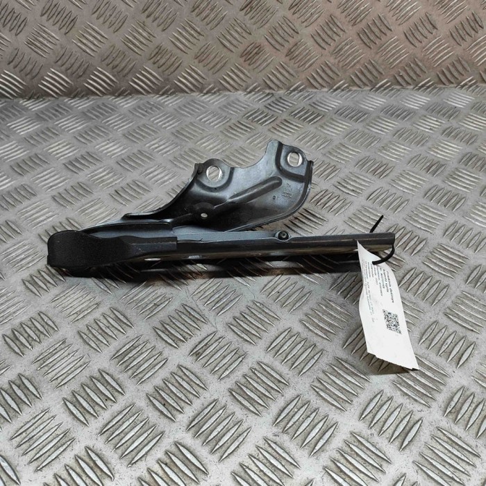 Balama capota dreapta față AUDI A6 4G2, C7, 4GC 2011 OEM: 4G8823302C 22751169