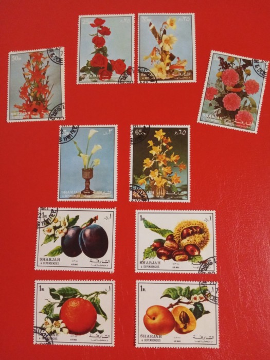 SHARJAH, FLORI/FRUCTE - 2 SERII COMPLETE CU URME DE ȘARNIERĂ