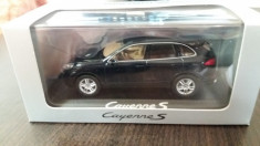 macheta porsche cayenne s e2 facelift 2014 - minichamps, dealer edition, 1/43. foto