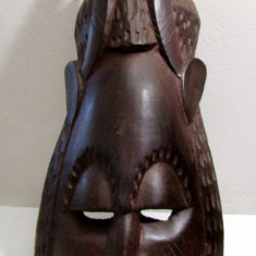 Masca africana mare,sculptata in lemn de abanos.Impecabila