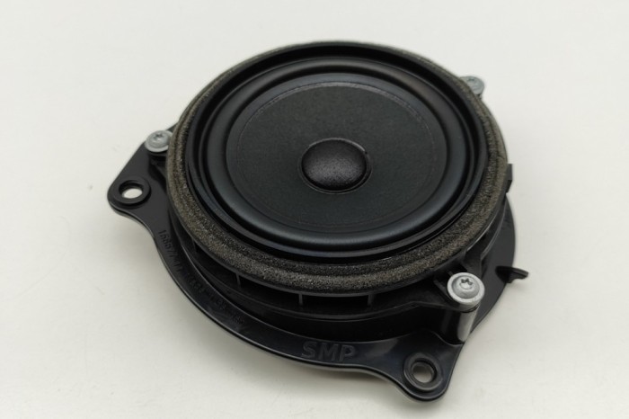 Difuzor ușă dreapta față BMW X2 F39 2023 OEM: 8715685 30745182