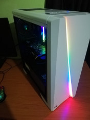 Unitate pc gaming foto