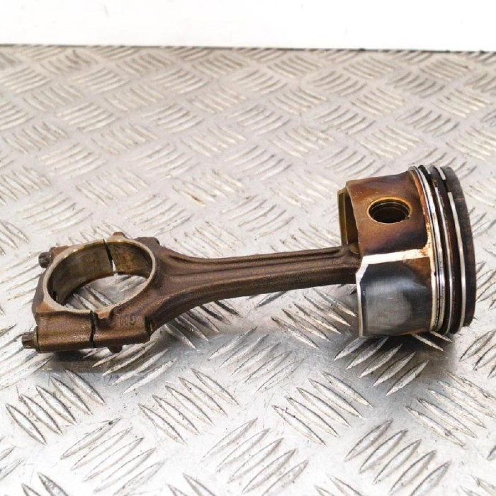 VW PASSAT Variant B5 3B6 2003 OEM: 06A198401 SKU: 3169270