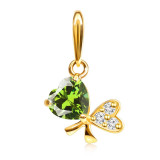Cumpara ieftin Pandantiv din aur 375 - fundiţă din două inimi, zirconiu verde deschis, zirconii transparente