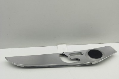 Ornament panou ușă st&amp;acirc;nga față MERCEDES-BENZ C T-Model S205 2015 OEM: A205720XXXX,A2057204180 | 31557380 foto