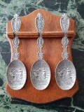 Panoplie cu trei linguri decorative vintage de colectie din Germania