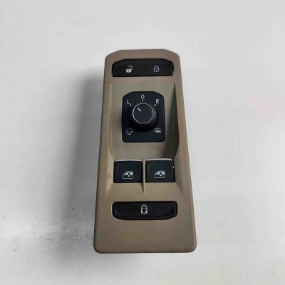 Buton geam ușă dreapta față VW MULTIVAN T7 STM, STN 2024 OEM: 7T0867255C,7LA959858A,3G0959565C 32581284 foto