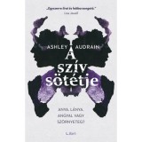 A sz&iacute;v s&ouml;t&eacute;tje - Ashley Audrain
