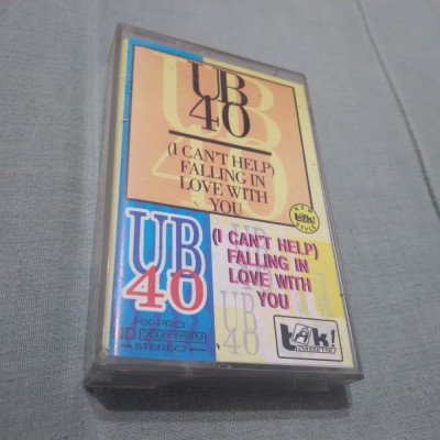 CASETA AUDIO UB 40 -FALLING IN LOVE WITH YOU ORIGINALA foto