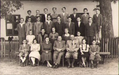 P1617 Elevi din Transilvania, 1951 foto