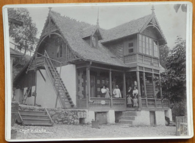 Foto pe carton gros ; Vila Esmeralda , Sinaia , 5 Mai 1912 ; Cap. Eugen Linde foto