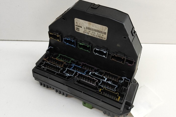 Modul panou de siguranțe MERCEDES-BENZ CLS C218 2014 OEM: A2129004125,A2129011207,A2129027408,A2319029902,F005V01524 27855629