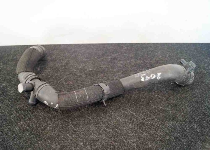 Furtun radiator răcire st&acirc;nga AUDI A6 4G2, C7, 4GC 2012 OEM: 4G0121049AG3B0122291C