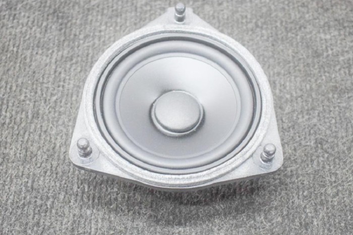 Difuzor ușă st&acirc;nga față MERCEDES-BENZ SL R231 2019 OEM: 27008003,A2318200702 11351925