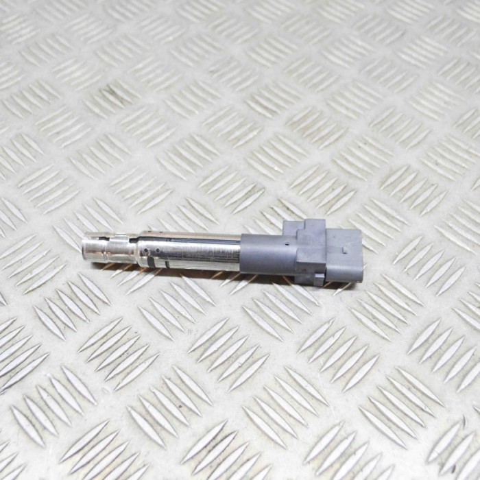Bobina de inducție de &icirc;naltă tensiune VW GOLF V 1K1 2005 OEM: R1001S00100 17769603