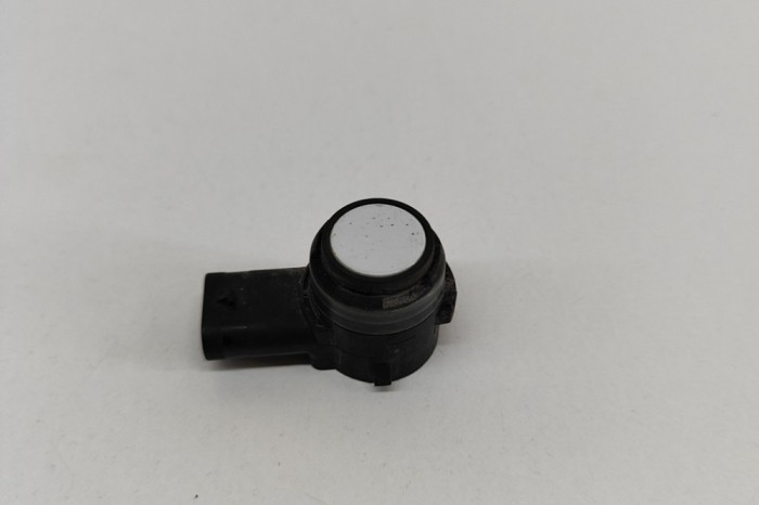 Senzor de parcare spate VW PASSAT Variant B8 3G5 2016 OEM: 5Q0919275B | 25631251