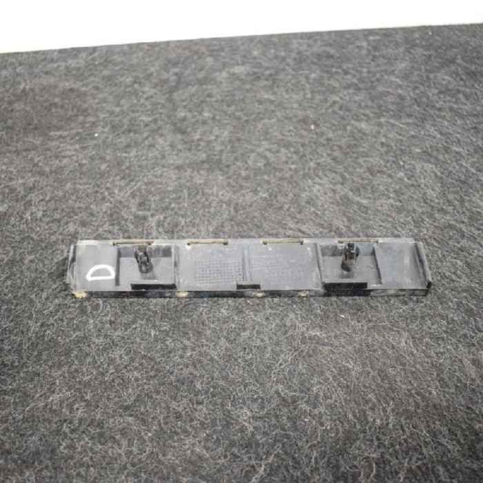 Suport prag lateral BMW 1 Cabrio E88 2012 OEM: 7169979 3567735