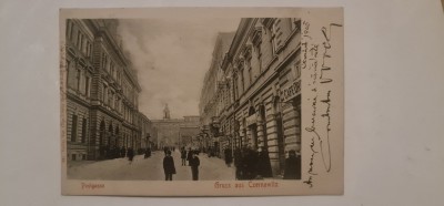 Cernăuți - Strada animata. foto